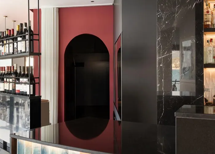 Arc En Ciel Hotel 4*