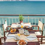 Arc En Ciel Hotel 4*