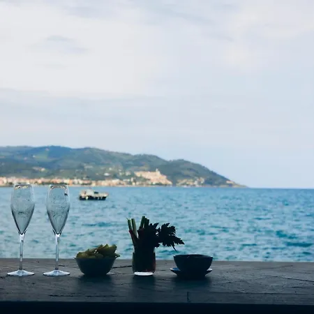 Arc En Ciel Szálloda Diano Marina