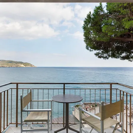 Arc En Ciel Szálloda