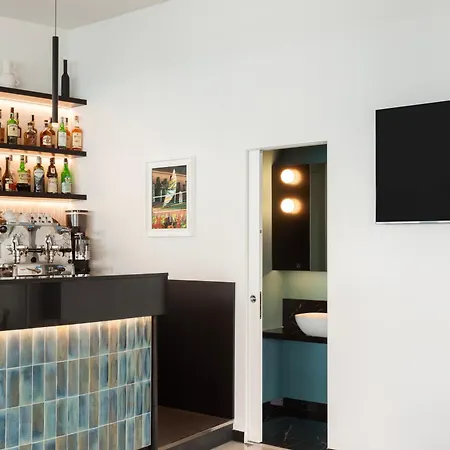 Arc En Ciel Hotel 4*