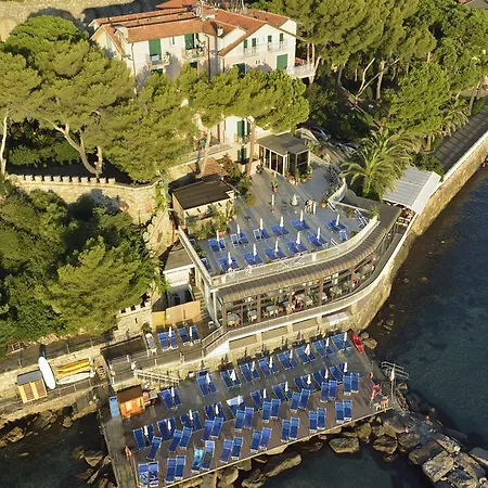 Szálloda Arc En Ciel 4*