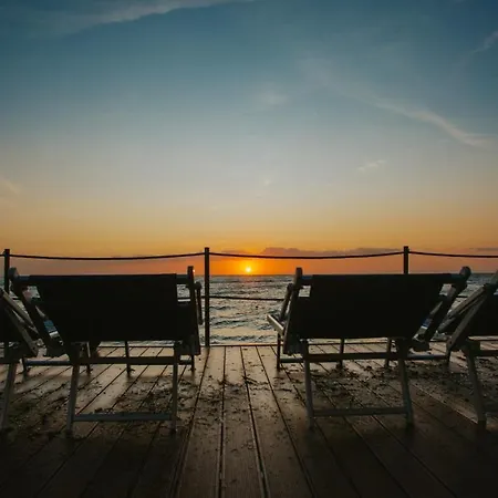 Arc En Ciel Hotel 4*