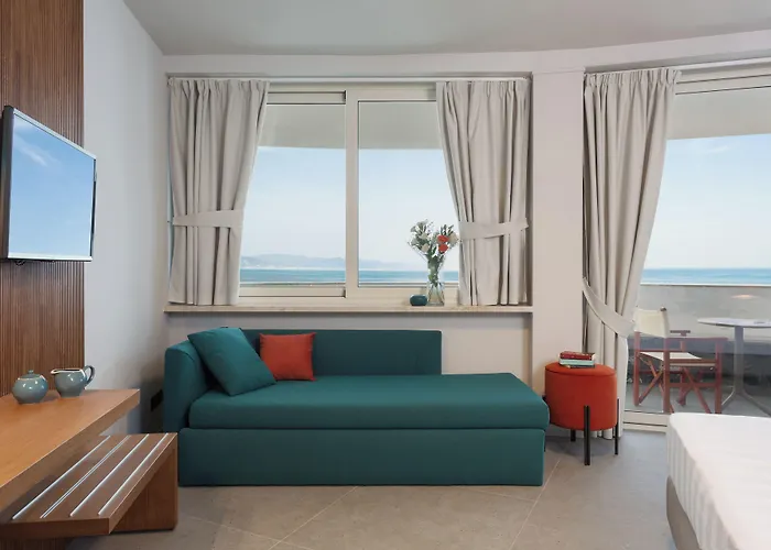 Hotel Arc En Ciel 4*